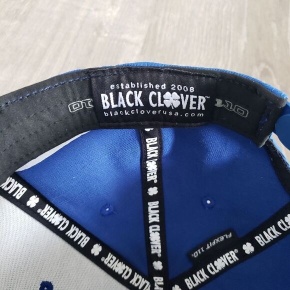 Black Clover American Flag Barona Golf Fitted Flex Fit Adult Baseball Hat Cap - Picture 8 of 9